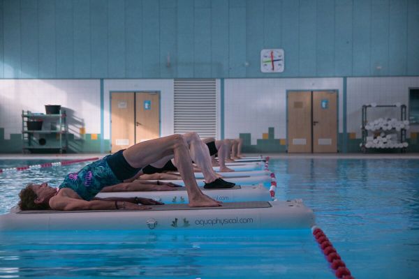 Float-Yoga-les-.jpg