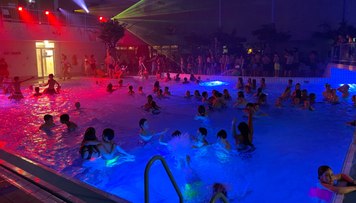 Sportbedrijf-lelystad-zwembad-de-koploper-discozwemmen-flevoland