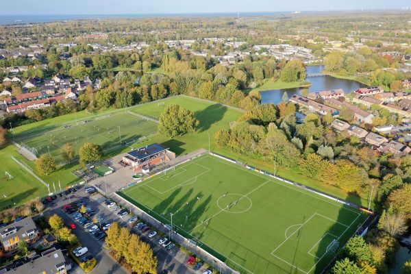 Luchtfoto-Schouw-voetbal.jpg